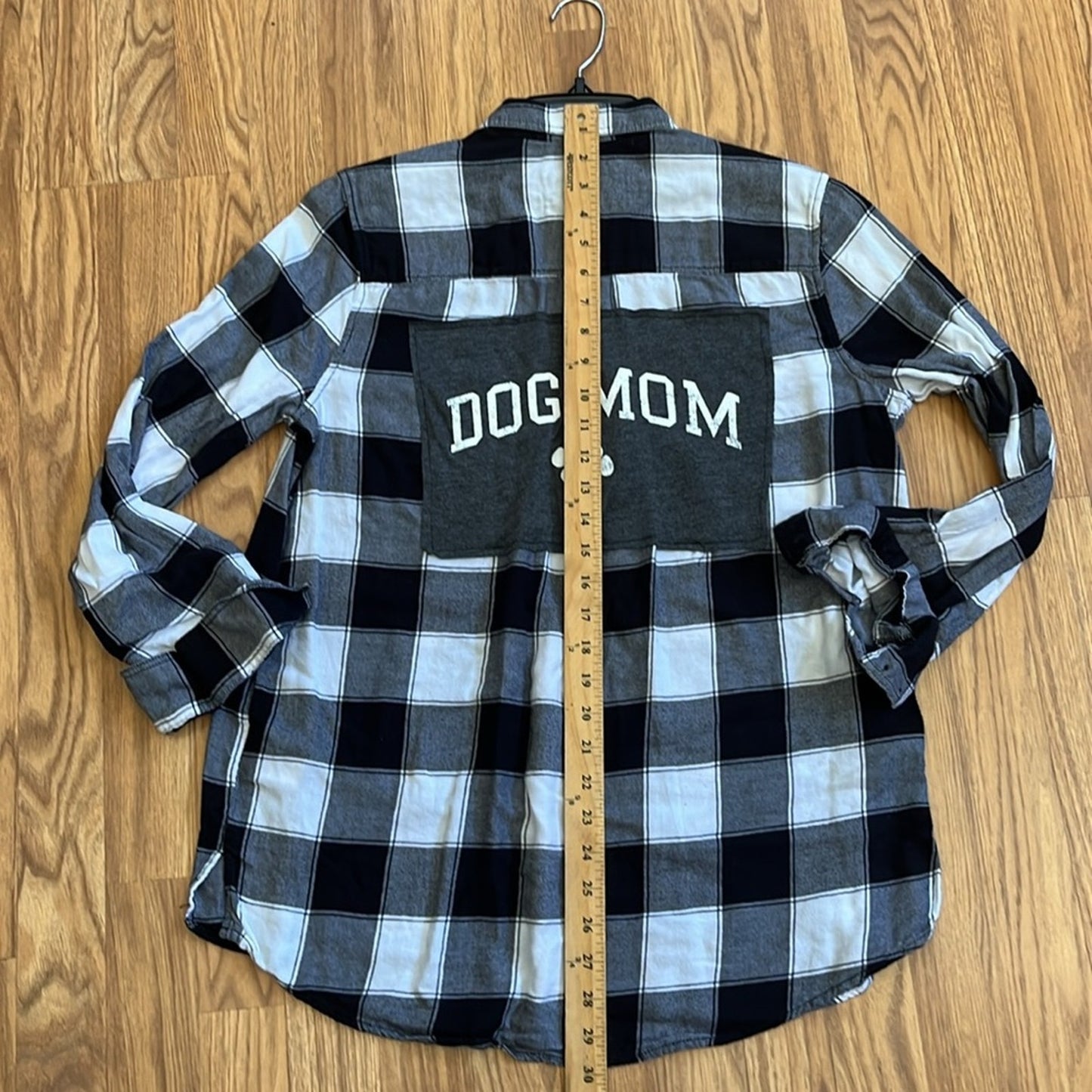 Dog Mom Flannel Shirt size Medium M