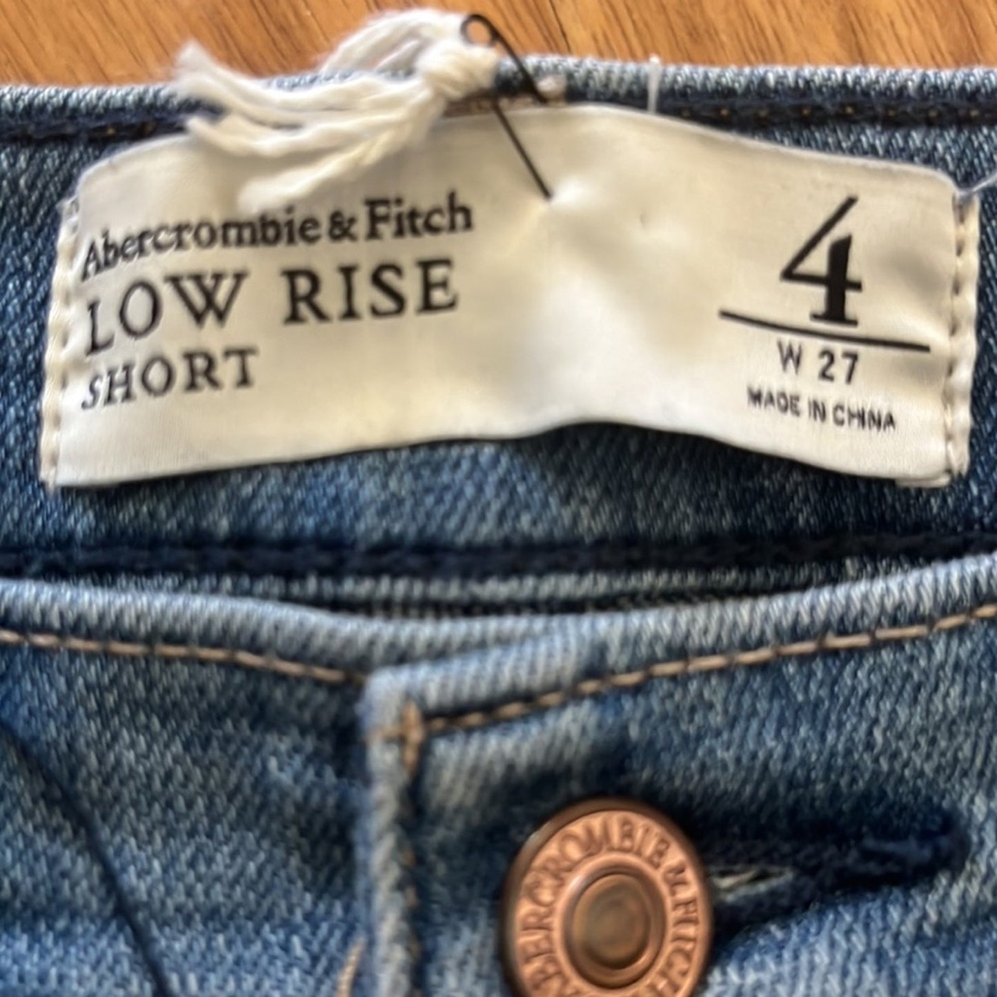 UCLA jean shorts  frayed Abercrombie & Fitch low rise size 4