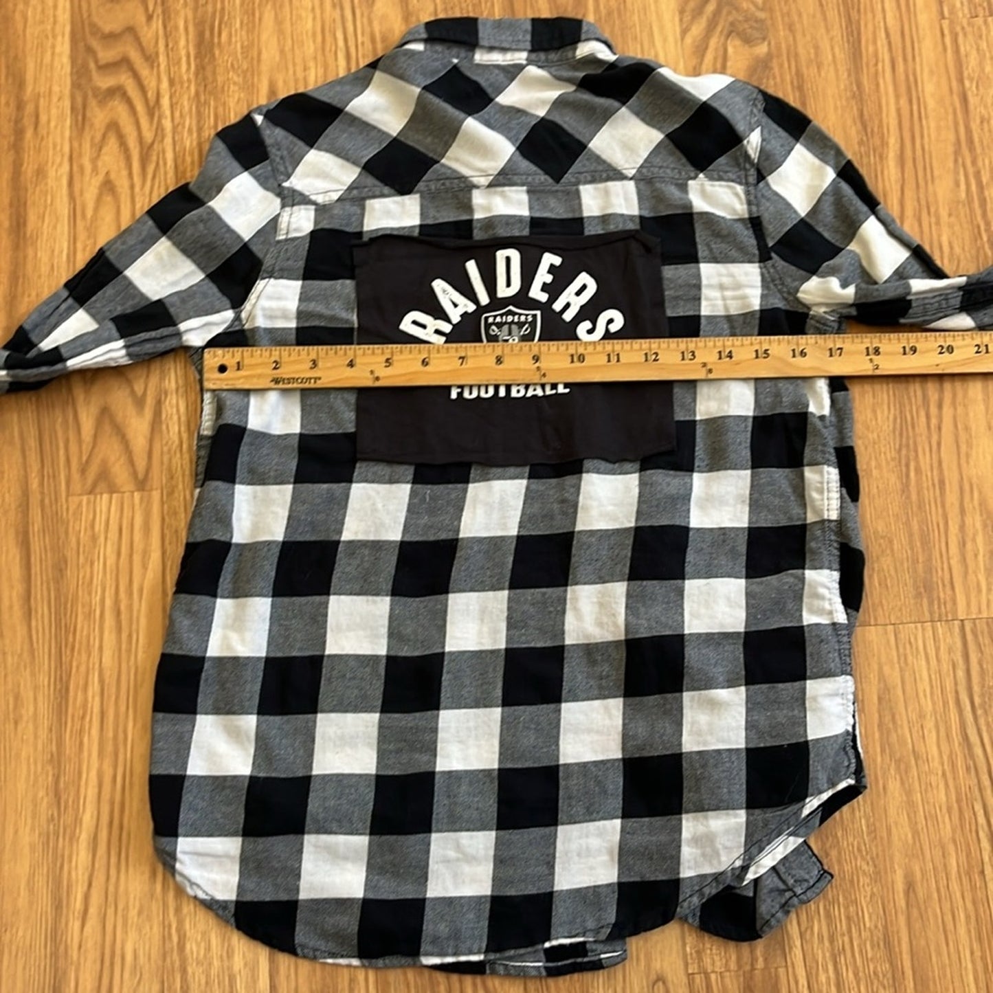 Las Vegas Raiders Football NFT Flannel Shirt Upcycled Size Small S