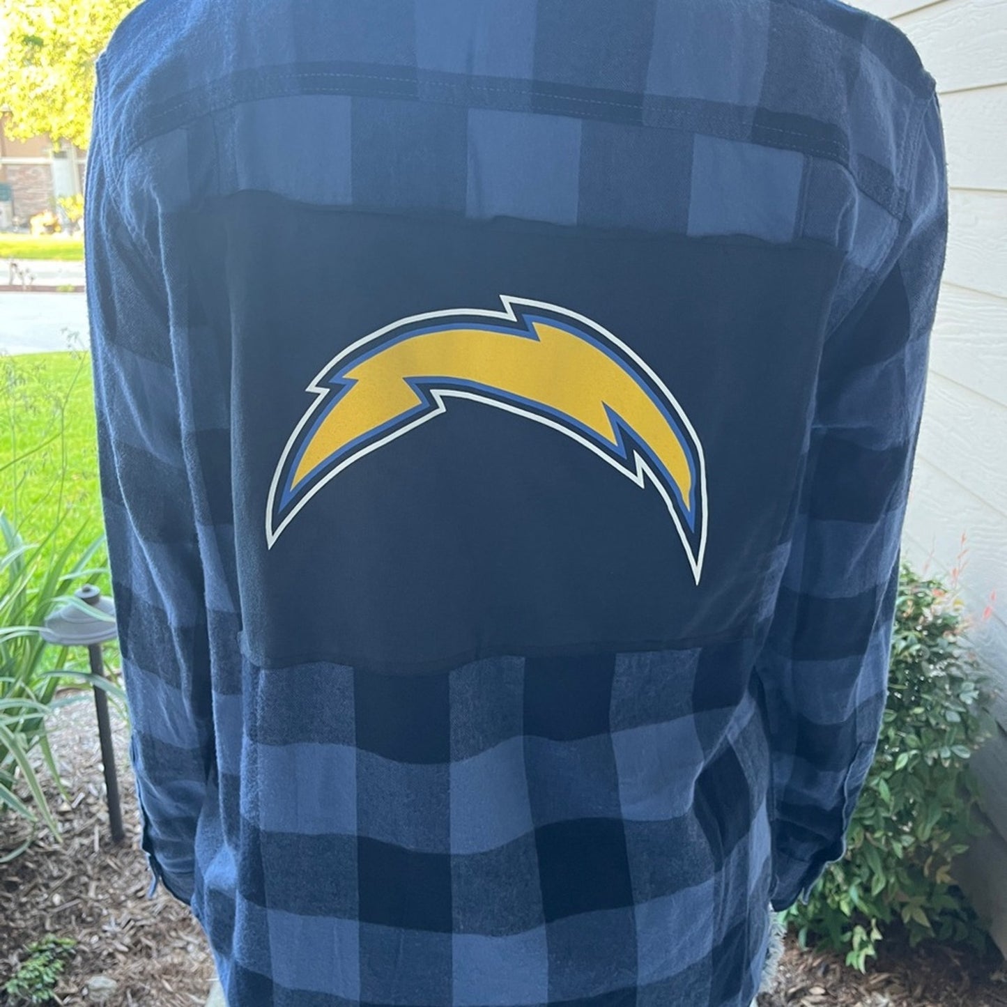 Los Angeles Chargers  LA Chargers Flannel Shirt unisex Size Large L