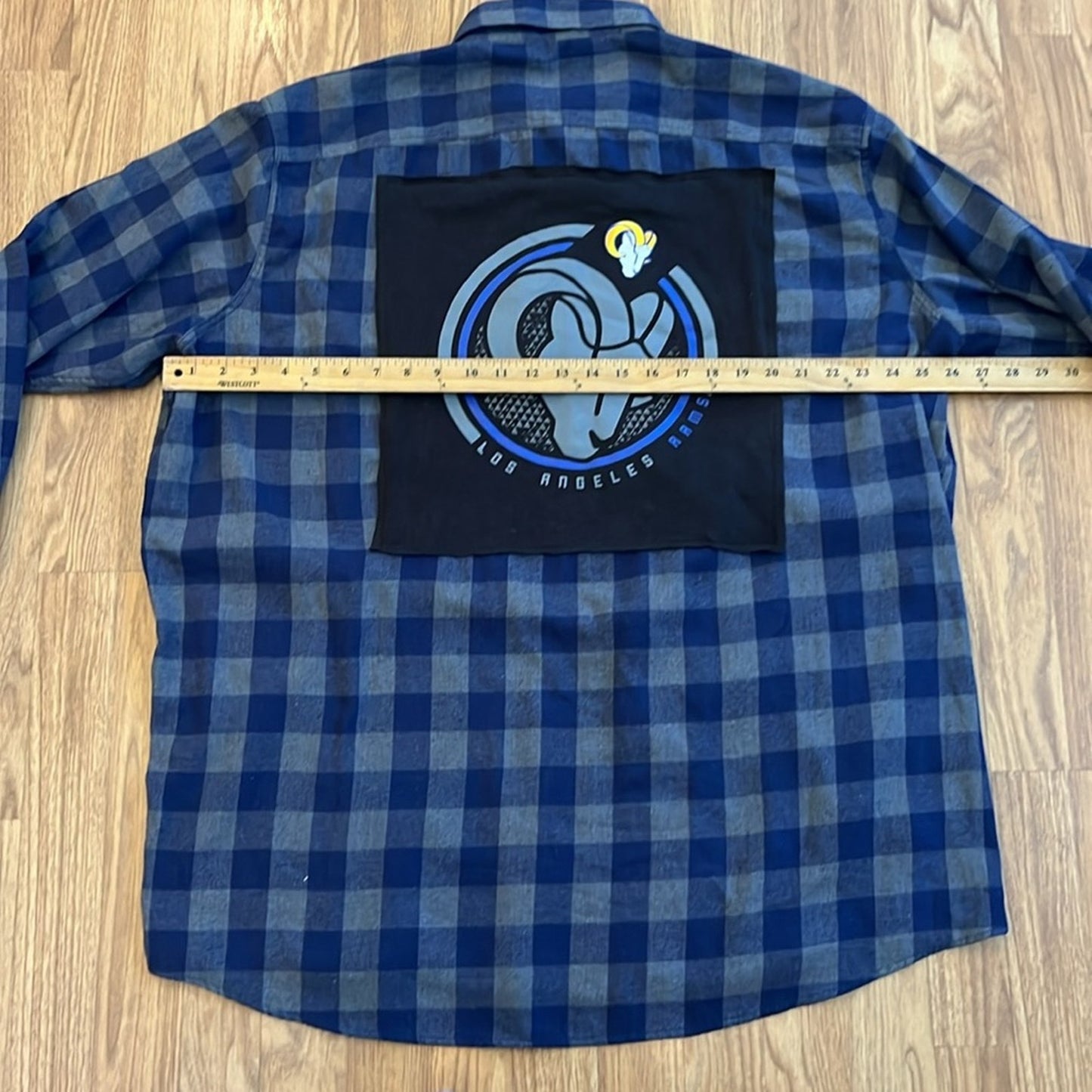 Los Angeles Rams NFL Flannel Shirt upcycled unisex size 3XL