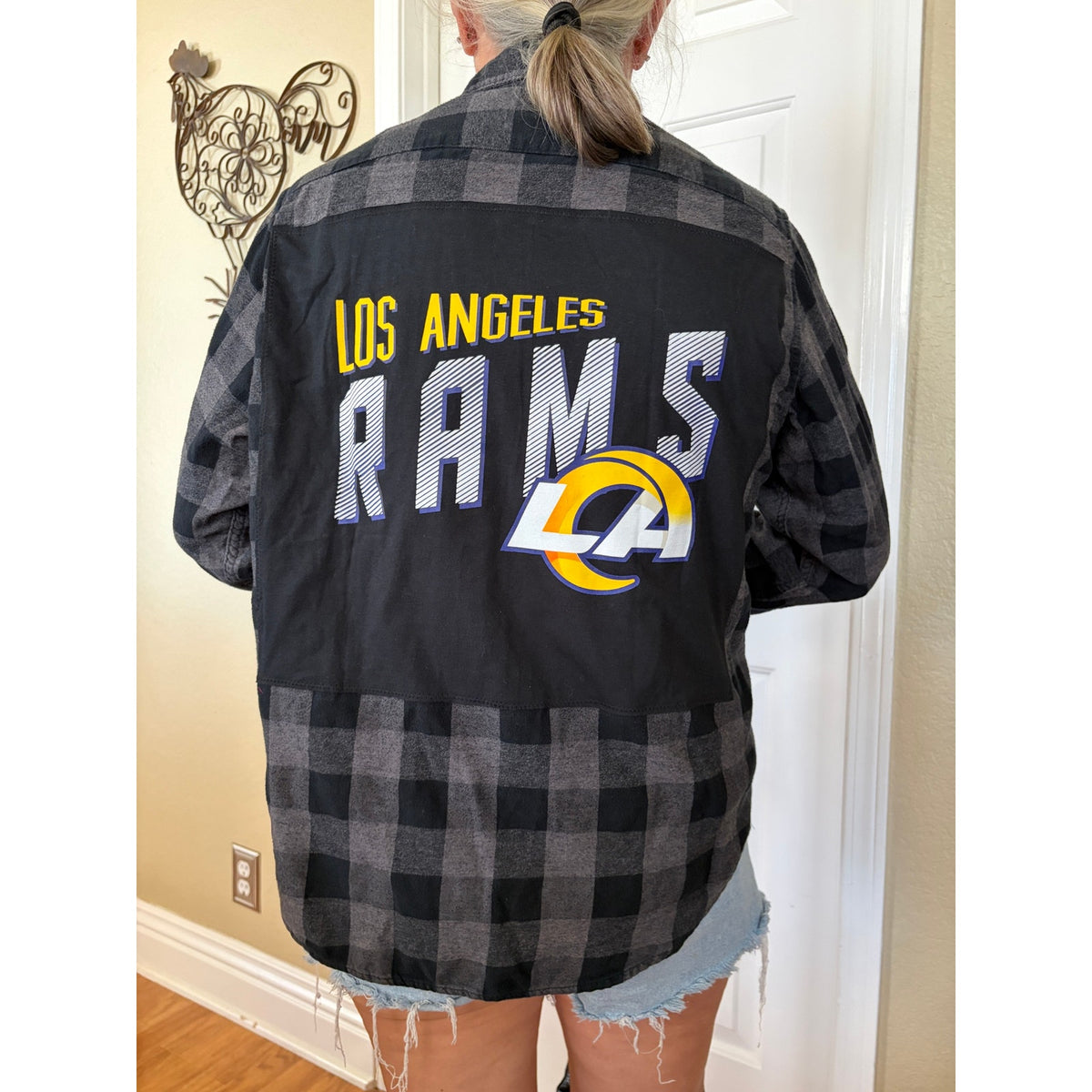 LA Rams NFL Upcycled Flannel Shirt Unisex Size Large L