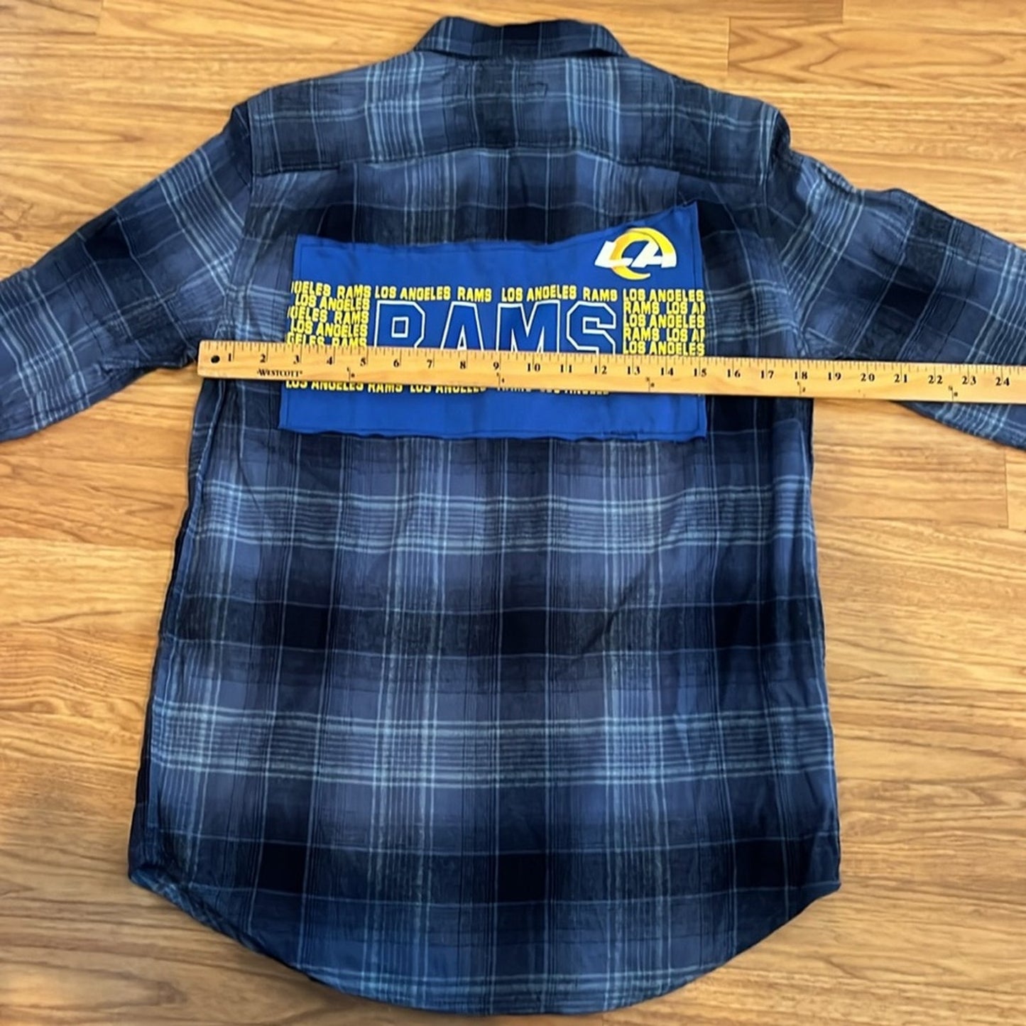 LA Rams NFL Upcycled Flannel Shirt Unisex Size Small S