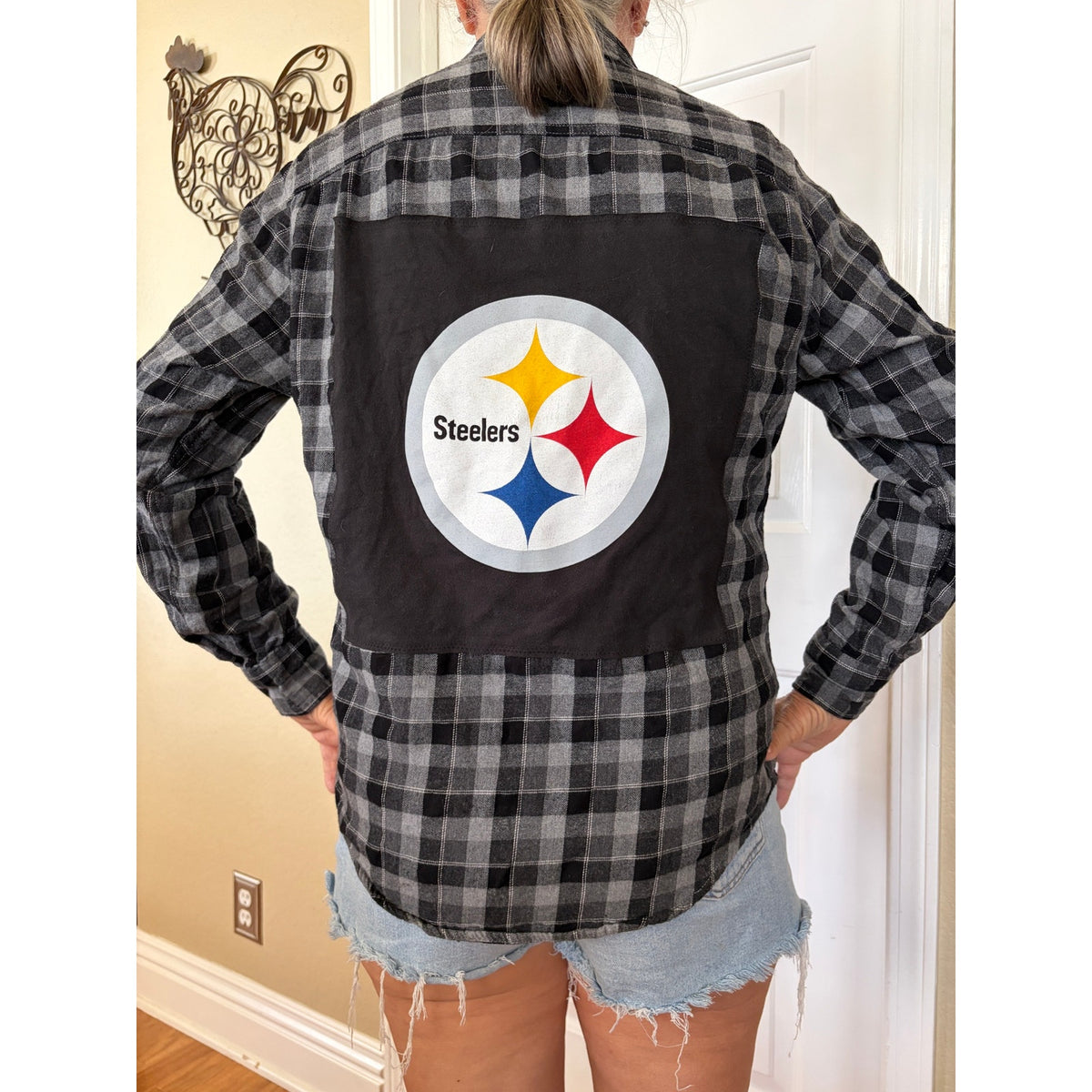Pittsburgh Steelers NFL Upcycled Flannel Shirt Unisex Medium M