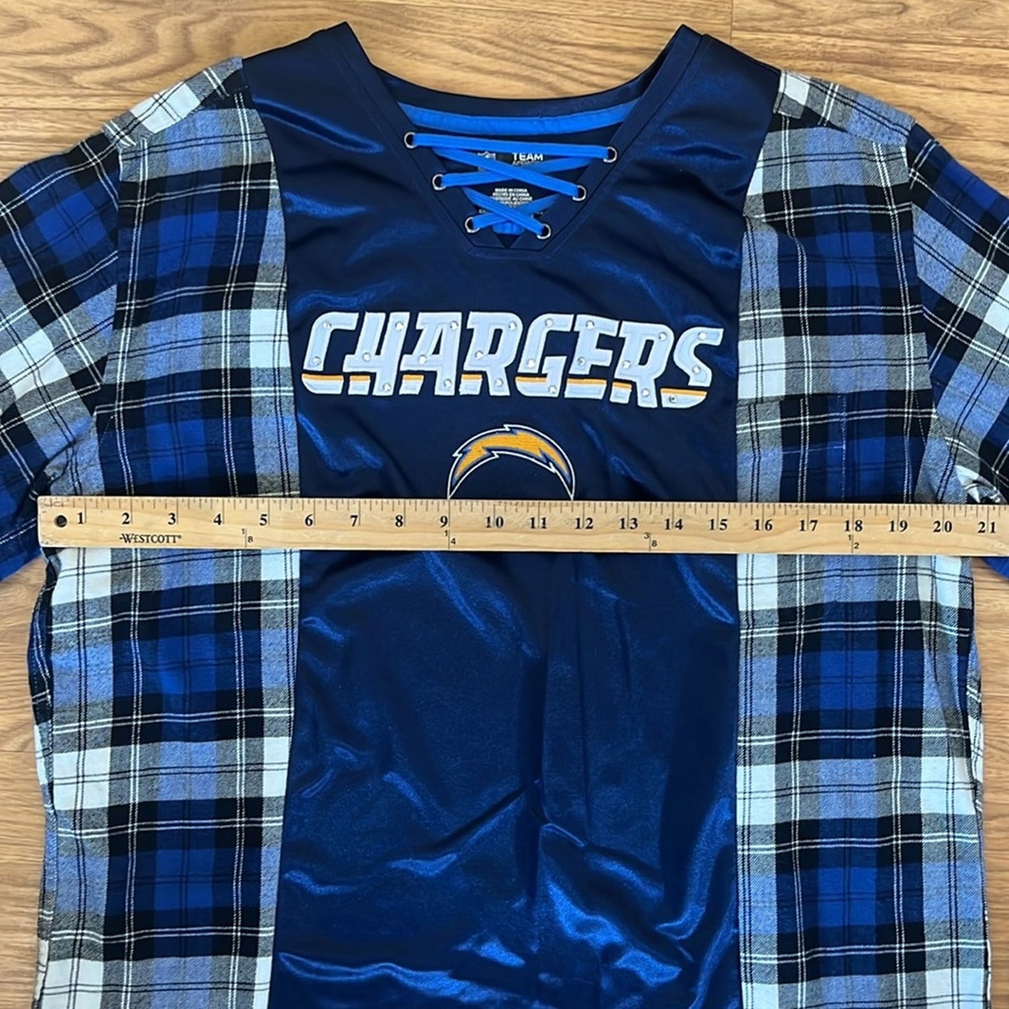 Los Angeles Chargers Football NFL Flannel Shirt Sweatshirt one Size