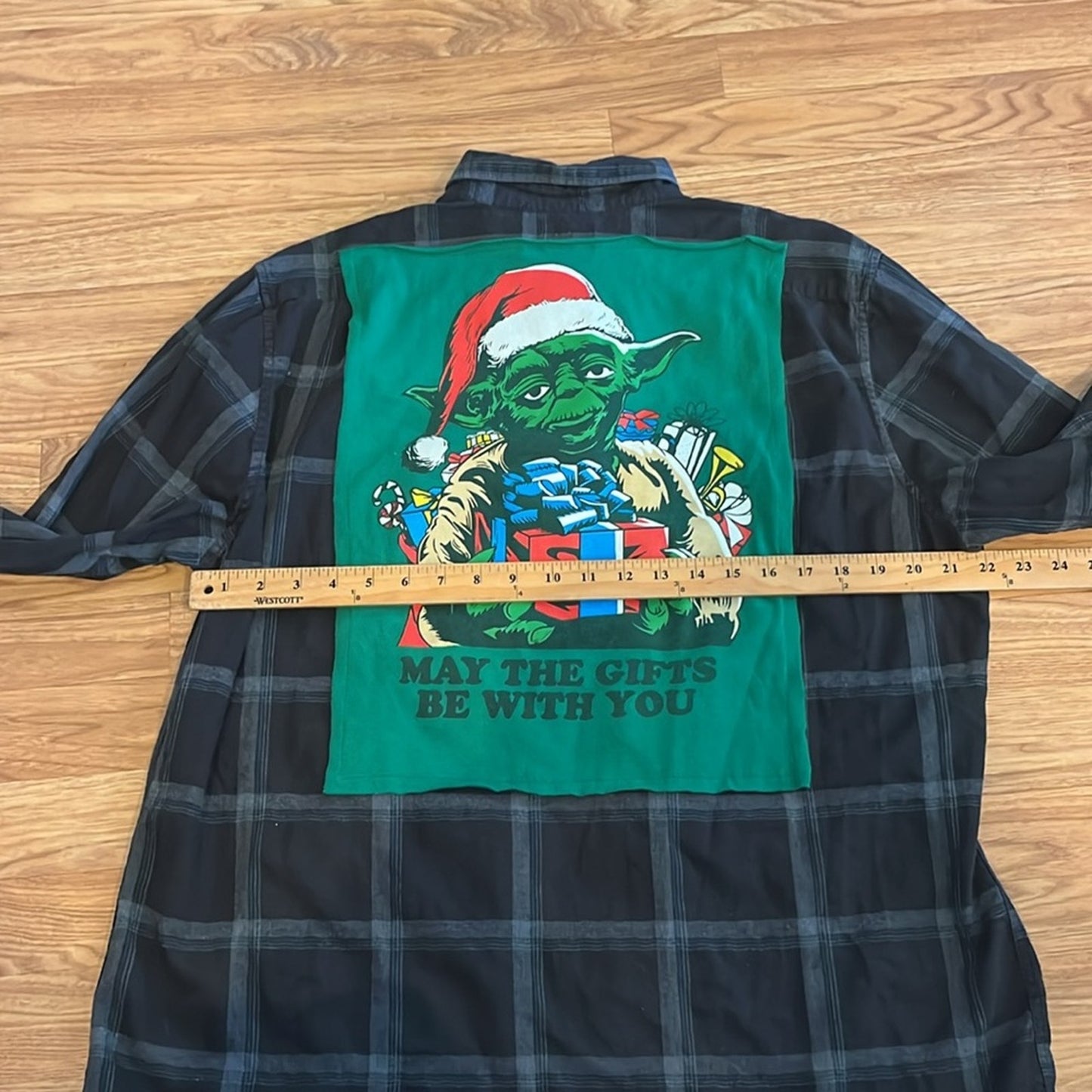Star Wars Yoda Christmas Upcycled Flannel Shirt American Eagle Unisex XL X-large