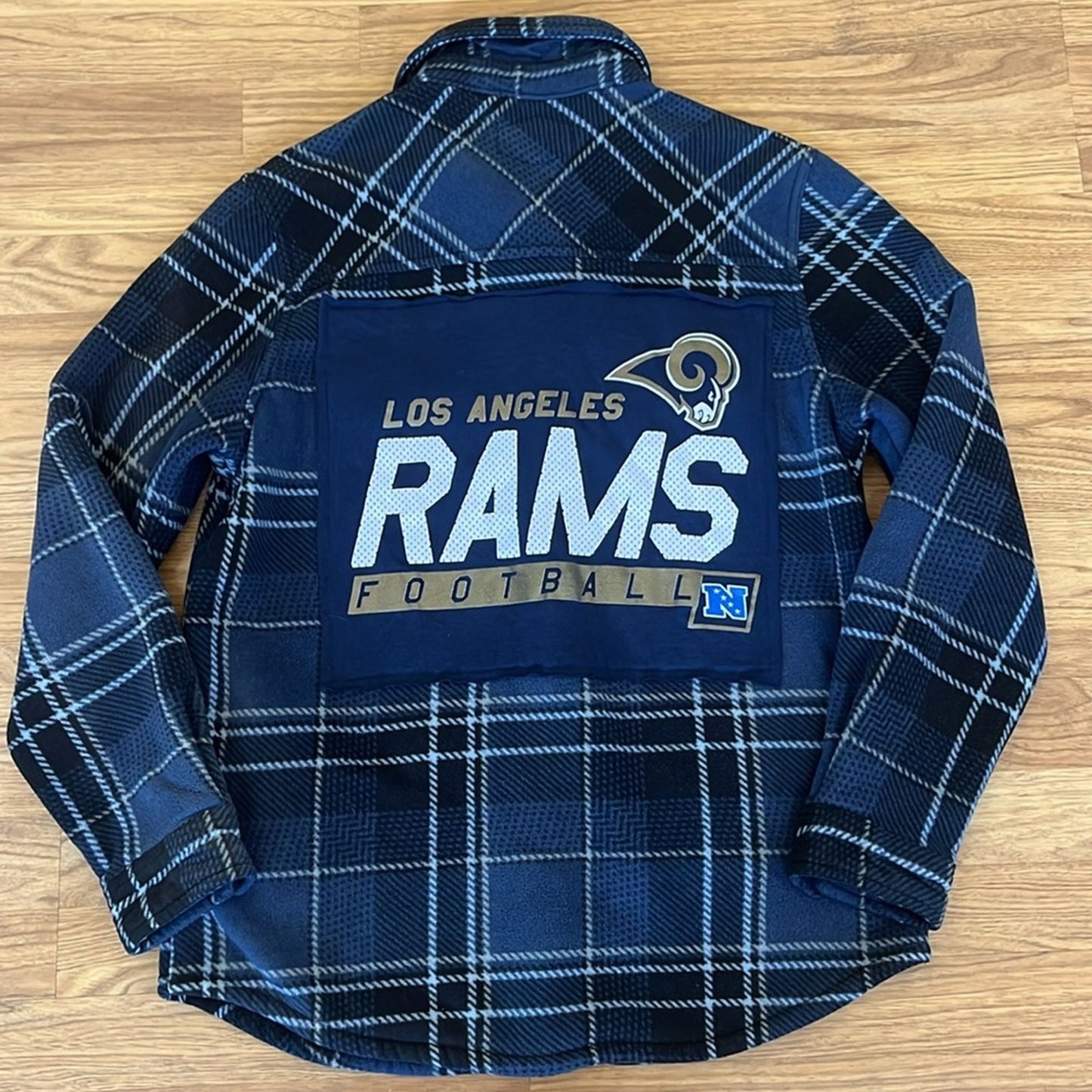 Los Angeles Rams Football NFL Fleece Jacket upcycled unsex Size Medium M