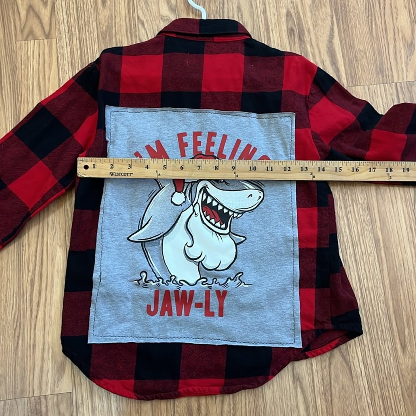 Christmas I'm Feeling Jaw-ly Shark Flannel Shirt upcycled unisex Medium ( 8 )
