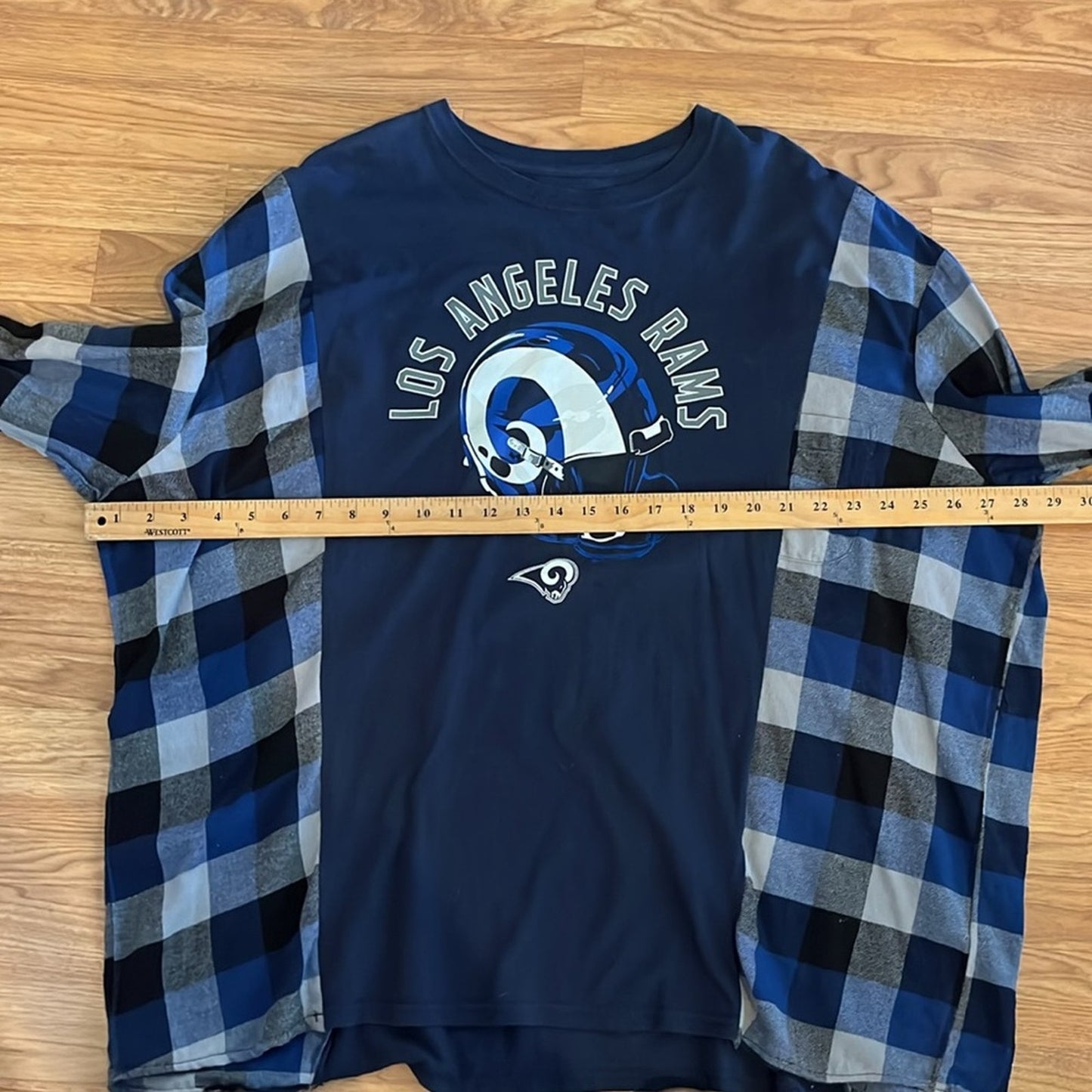 Los Angeles Rams LA Flannel Shirt / Sweatshirt upcycled unisex one size