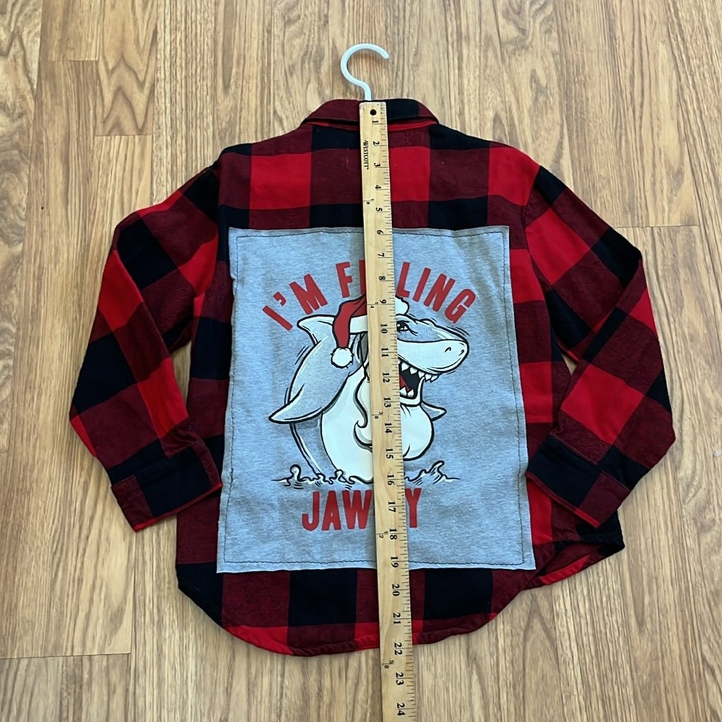 Christmas I'm Feeling Jaw-ly Shark Flannel Shirt upcycled unisex Medium ( 8 )