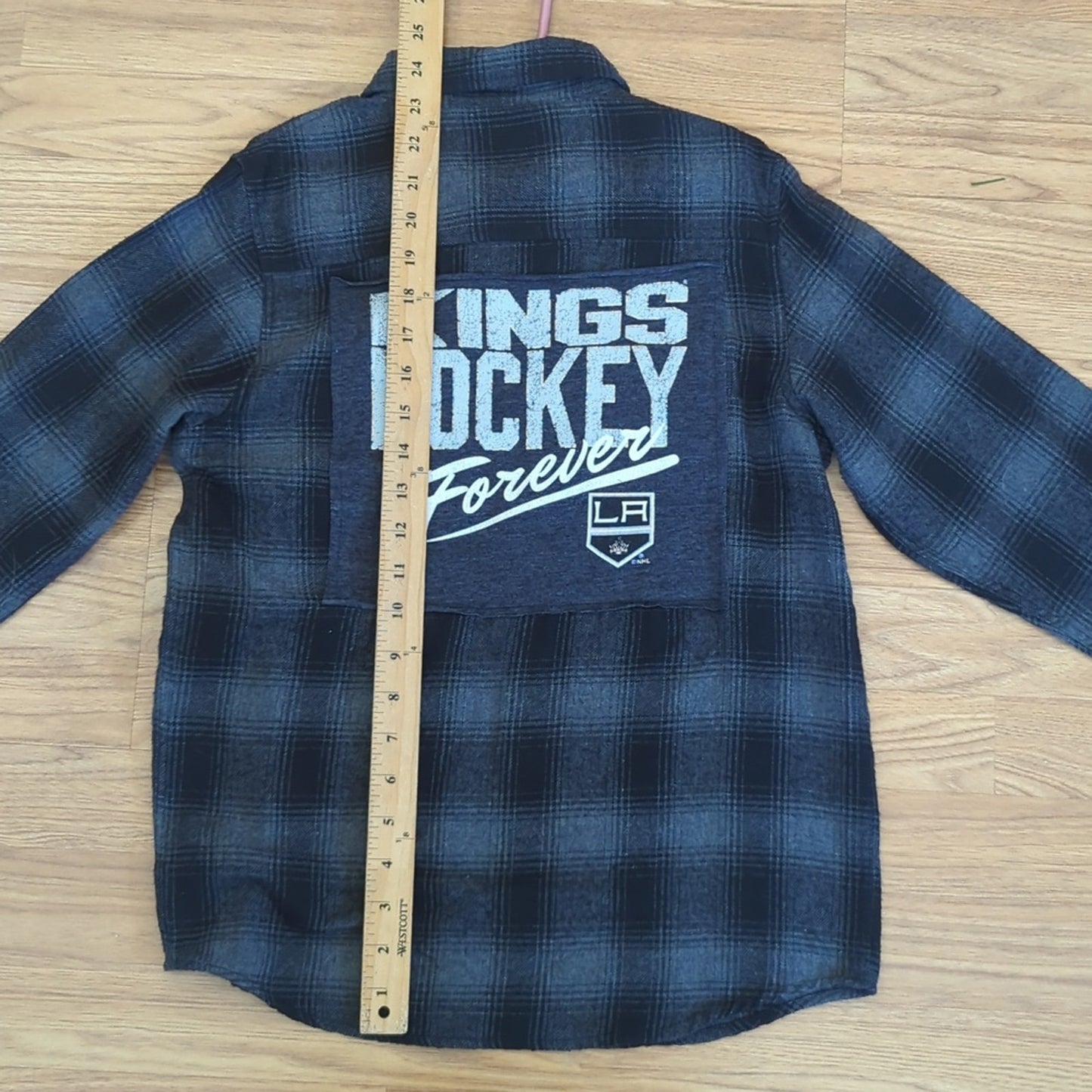 LA Kings Hockey Flannel Shirt upcycled unisex size medium