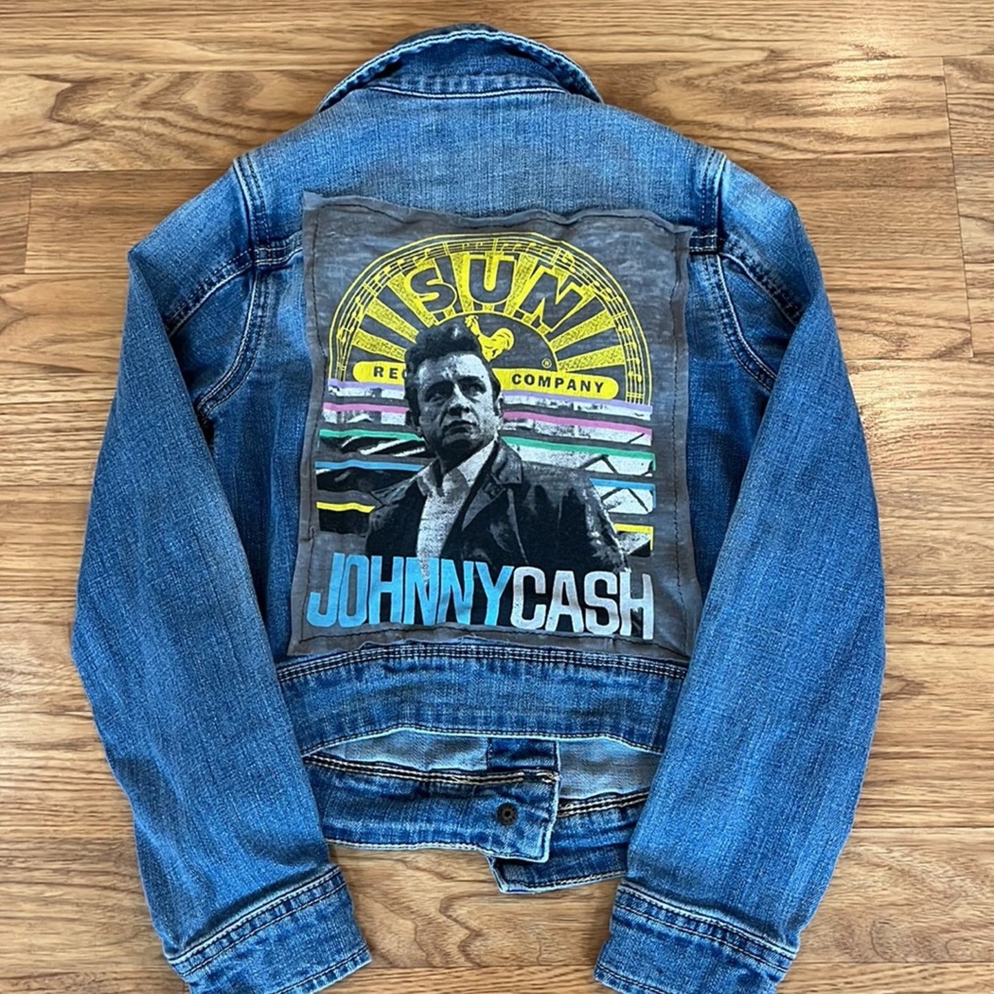 JoHnny Cash Jean Jacket denim upcycled reworked Size Medium