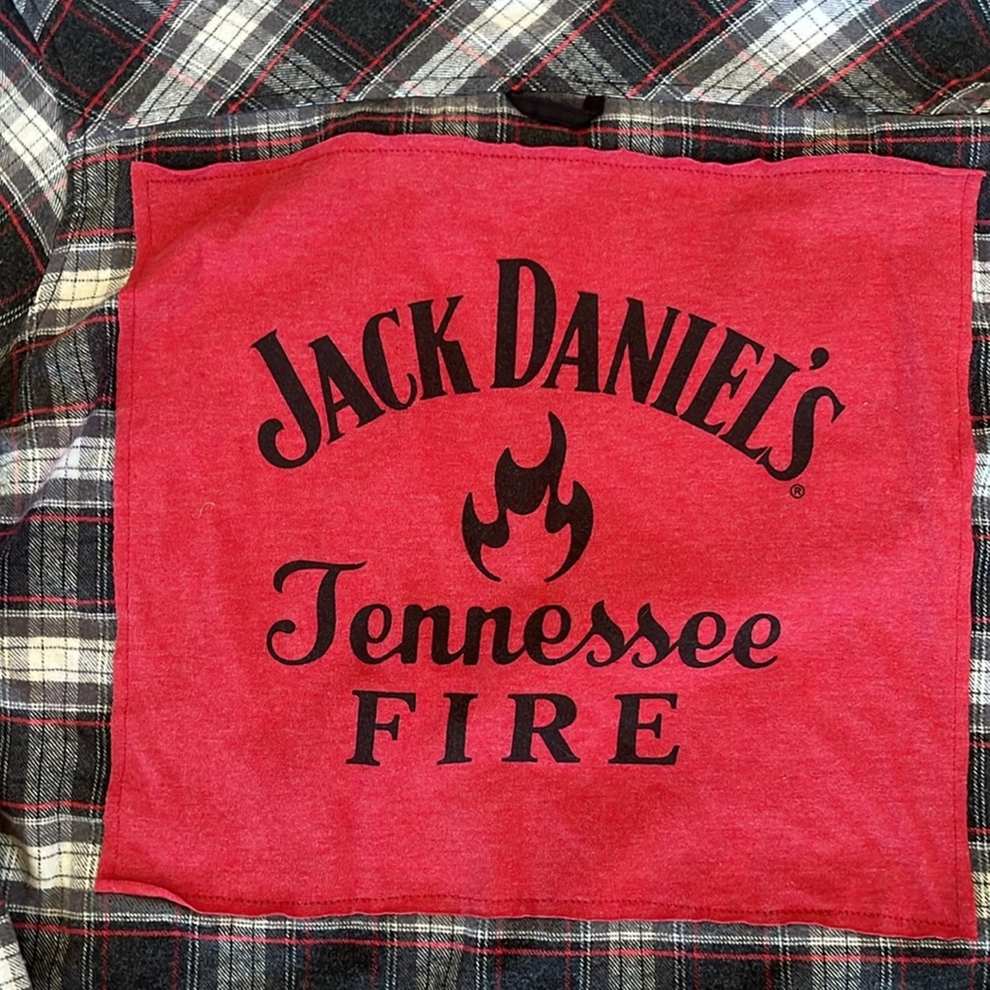 Jack Daniel's Whiskey Tennesee Fire Flannel Shirt upcyled unisex Size Medium M